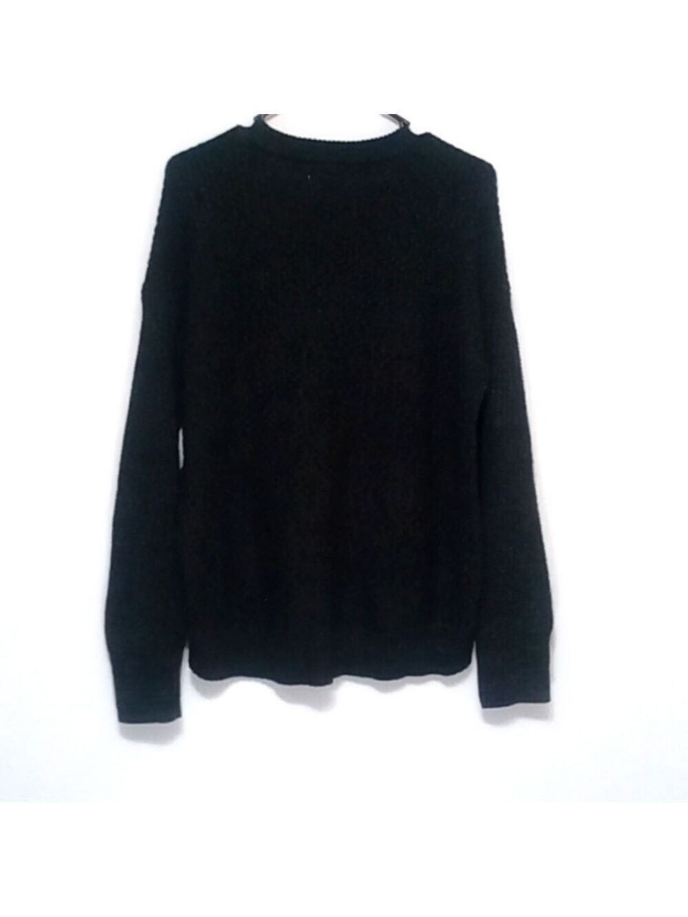 𝅺Universal Thread Pullover Sweater - Picture 2 of 10